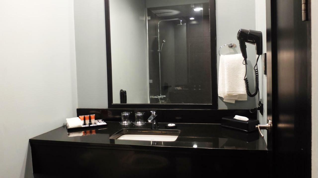 Hotel Amelie 3*